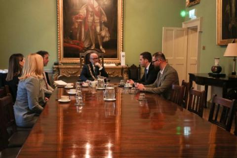 Delegacija Kantona Sarajevo održala sastanak s gradonačelnikom Dablina Rayom McAdamom