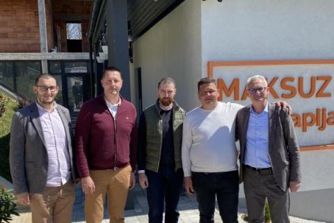 Ministar Mijatović u posjeti firmi Maksuz